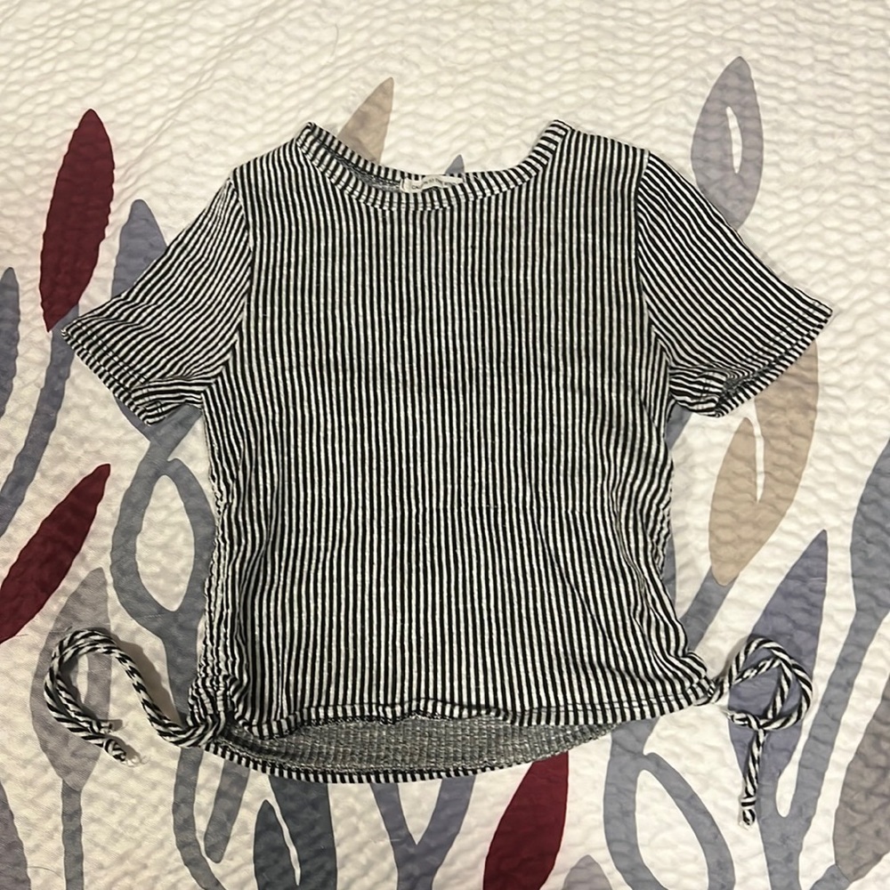 Small Black and White Crop Top with Adjustable Sides